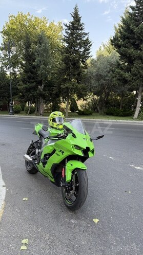 Kawasaki Ninja ZX-10R 2023, 25,000 km - 1.0 l - Bakı