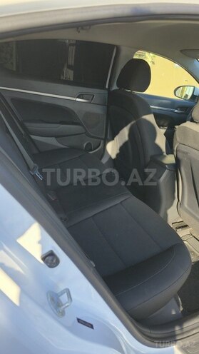 Hyundai Elantra 2019, 178,637 km - 2.0 л - Bakı
