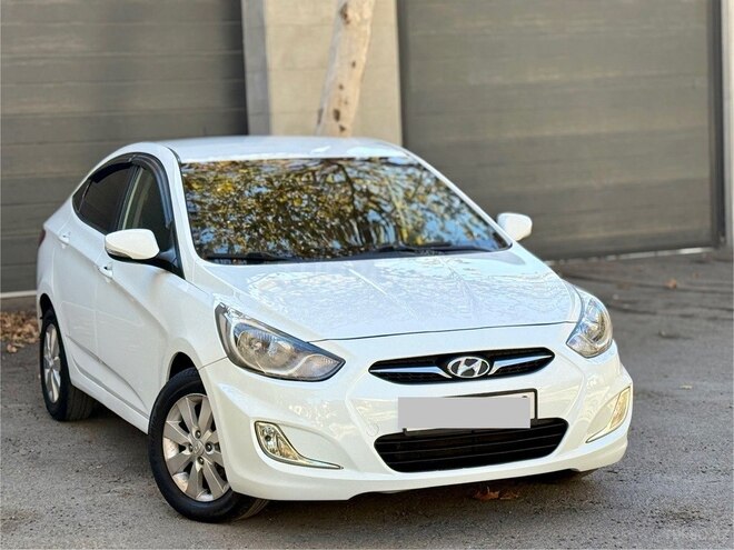 Hyundai Accent 2013, 230,000 km - 1.6 l - Bakı