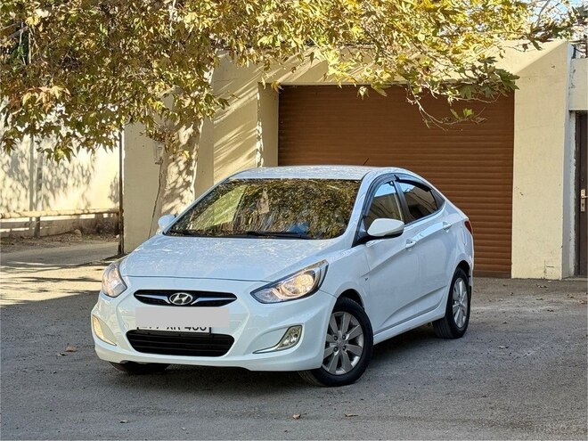 Hyundai Accent 2013, 230,000 km - 1.6 l - Bakı