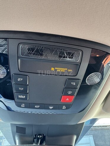 Kia Carnival 2024, 7,800 km - 1.6 л - Bakı