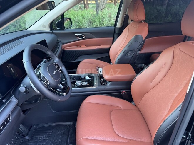 Kia Carnival 2024, 7,800 km - 1.6 л - Bakı