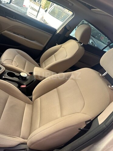 Hyundai Elantra 2018, 129,000 km - 2.0 л - Bakı