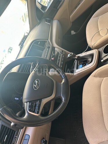 Hyundai Elantra 2018, 129,000 km - 2.0 л - Bakı