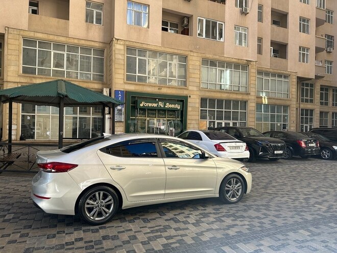 Hyundai Elantra 2018, 129,000 km - 2.0 л - Bakı