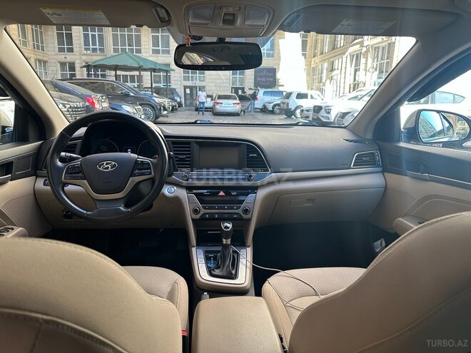 Hyundai Elantra 2018, 129,000 km - 2.0 л - Bakı