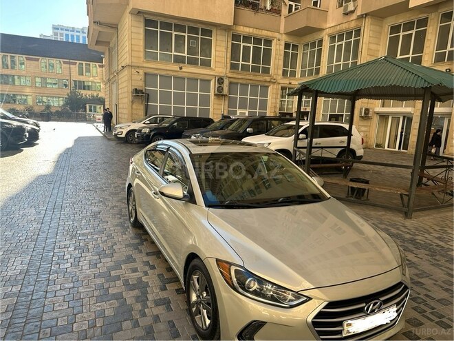 Hyundai Elantra 2018, 129,000 km - 2.0 л - Bakı