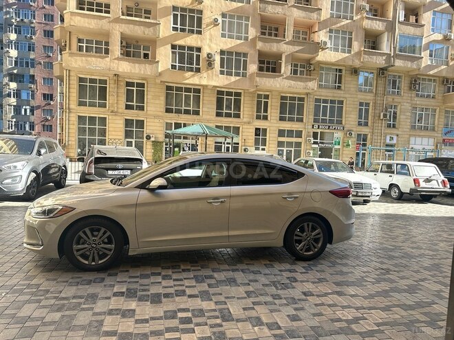 Hyundai Elantra 2018, 129,000 km - 2.0 л - Bakı