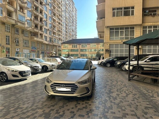 Hyundai Elantra 2018, 129,000 km - 2.0 л - Bakı