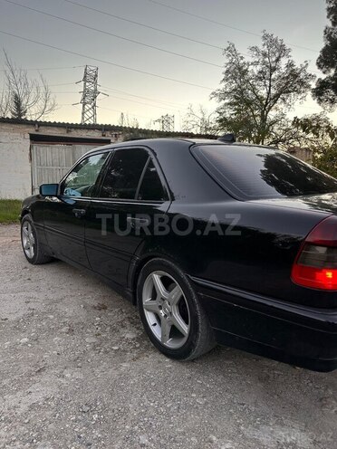 Mercedes C 230 1999, 290,000 km - 2.3 l - Bakı