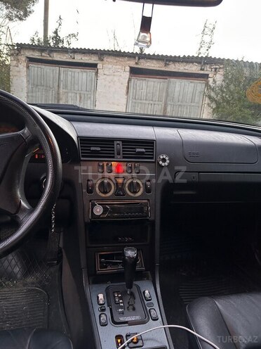 Mercedes C 230 1999, 290,000 km - 2.3 l - Bakı