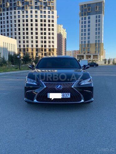 Lexus ES 300h 2020, 105,000 km - 2.5 l - Bakı