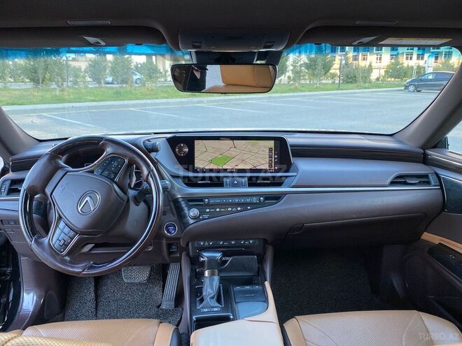 Lexus ES 300h 2020, 105,000 km - 2.5 l - Bakı