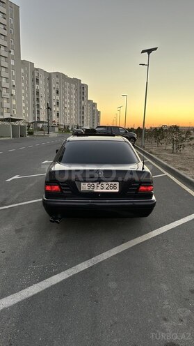 Mercedes E 200 1999, 430,000 km - 2.0 л - Bakı