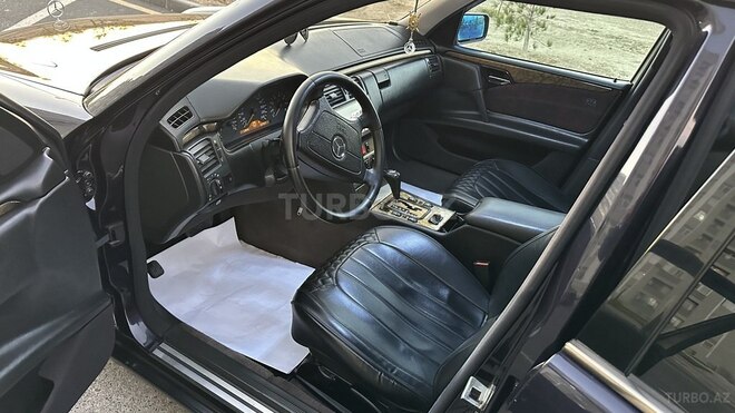 Mercedes E 200 1999, 430,000 km - 2.0 л - Bakı