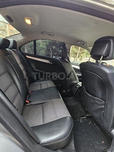 Mercedes C 200 2010, 226,000 km - 2.1 л - Bakı