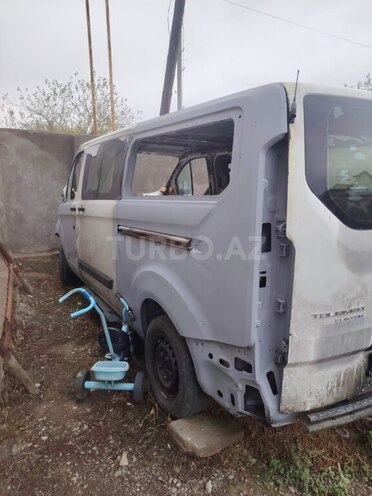 Ford Tourneo Custom 2012, 350,000 km - 2.2 l - Şəki