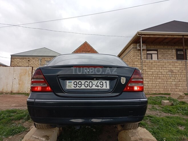 Mercedes C 200 2001, 380,000 km - 2.2 l - Bakı