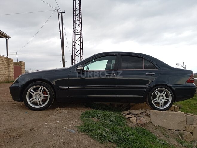 Mercedes C 200 2001, 380,000 km - 2.2 l - Bakı