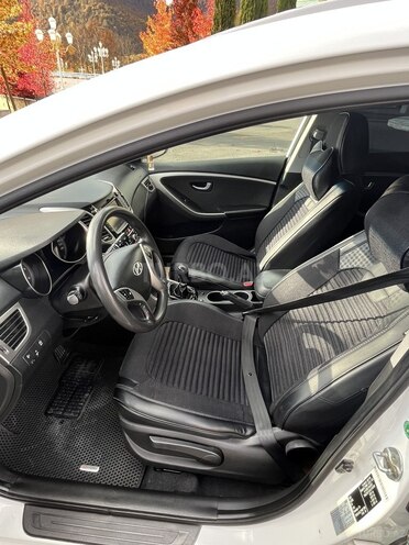 Hyundai i30 2015, 252,000 km - 1.6 l - Qəbələ