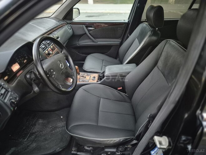 Mercedes E 320 1999, 345,000 km - 3.2 l - Sumqayıt