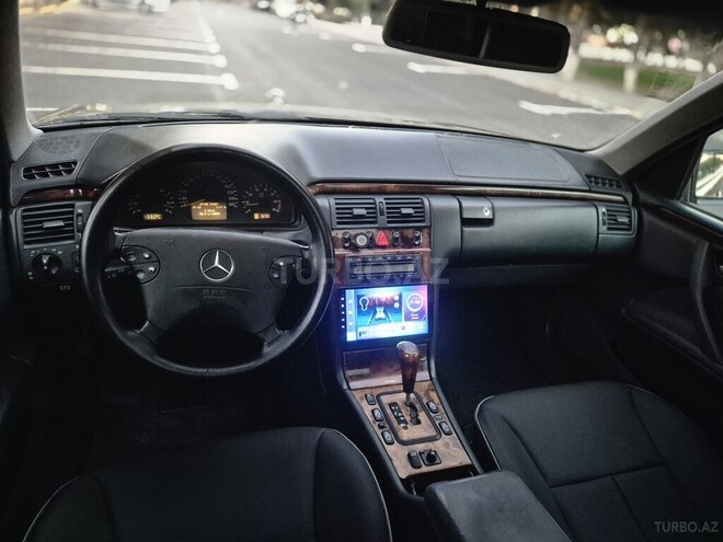 Mercedes E 320 1999, 345,000 km - 3.2 l - Sumqayıt