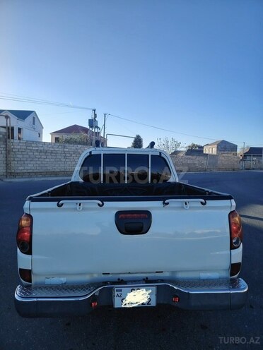 Mitsubishi L200 2014, 386,000 km - 2.5 l - Bakı