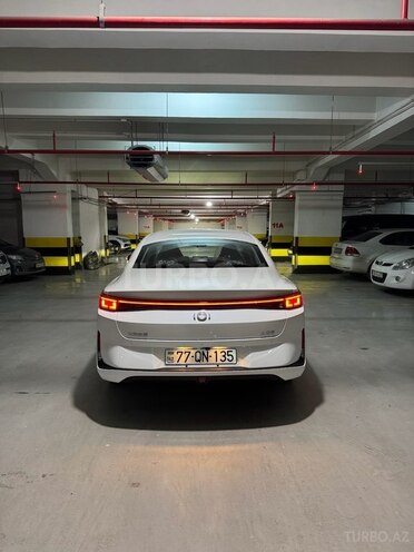 Changan Qiyuan A05-4