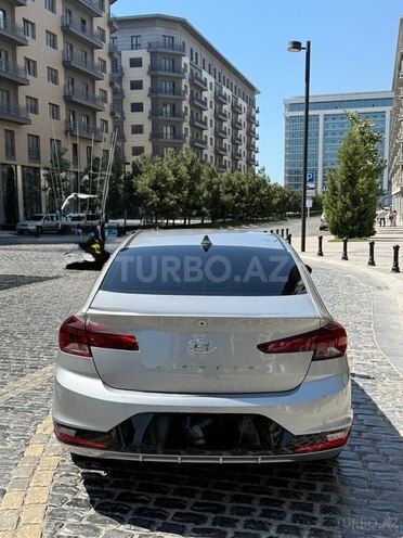 Hyundai Elantra 2019, 72,420 km - 2.0 l - Bakı