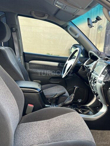 Toyota Land Cruiser Prado 2005, 210,000 km - 2.7 л - Bakı