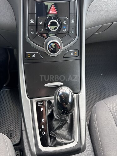 Hyundai Elantra 2013, 221,058 km - 1.8 l - Bakı
