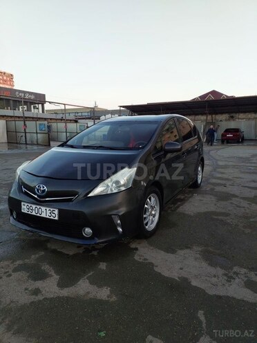 Toyota Prius V 2015, 313,885 km - 1.8 l - Bakı