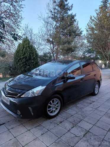 Toyota Prius V 2015, 313,885 km - 1.8 l - Bakı