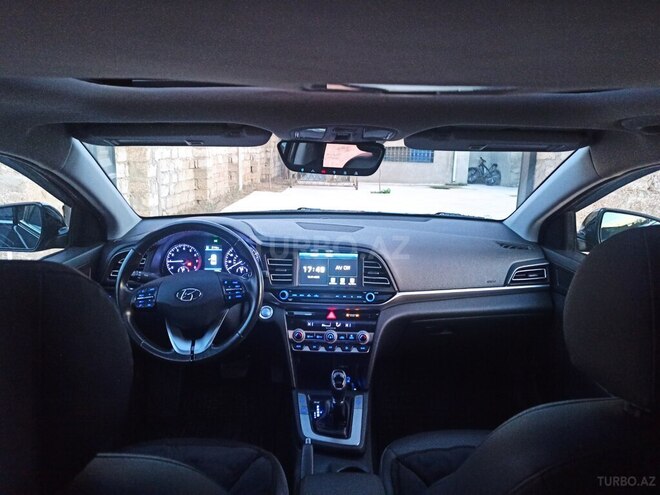 Hyundai Elantra 2019, 65,000 km - 2.0 l - Bakı