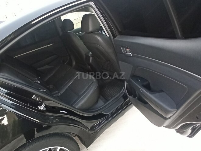 Hyundai Elantra 2019, 65,000 km - 2.0 l - Bakı