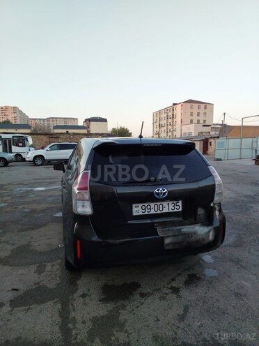 Toyota Prius V 2015, 313,885 km - 1.8 l - Bakı