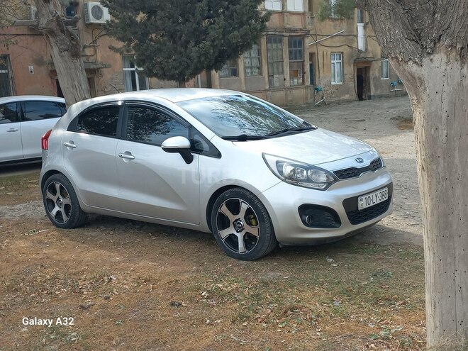 Kia Rio 2011, 215,456 km - 1.2 l - Sumqayıt