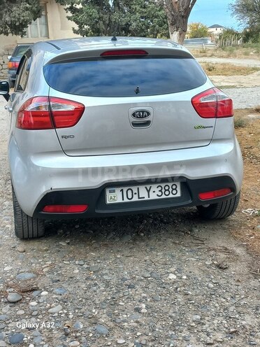Kia Rio 2011, 215,456 km - 1.2 l - Sumqayıt