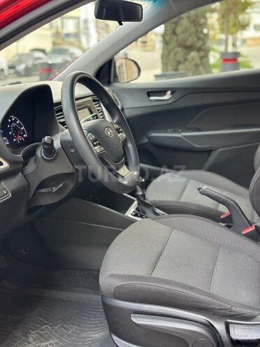 Hyundai Accent 2019, 218,871 km - 1.6 л - Bakı
