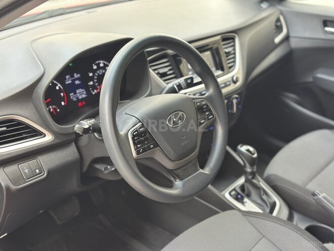 Hyundai Accent 2019, 218,871 km - 1.6 л - Bakı