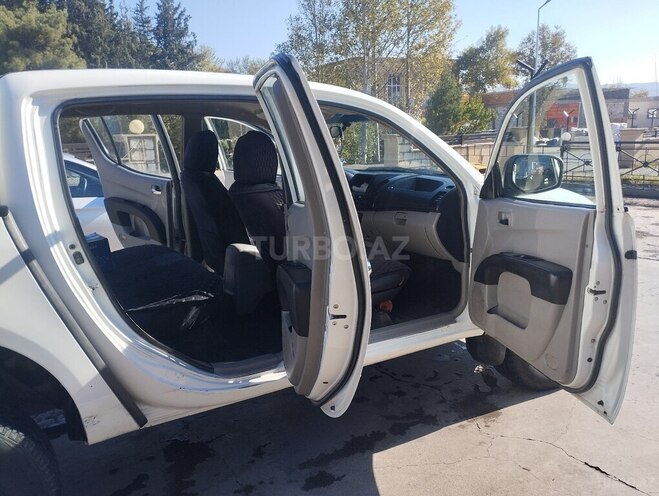 Mitsubishi L200 2008, 460,000 km - 2.5 l - Qazax