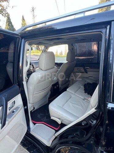 Mitsubishi Pajero 2007, 172,000 km - 3.0 l - Gəncə