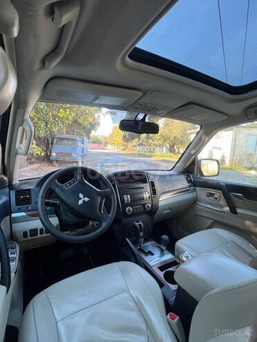 Mitsubishi Pajero 2007, 172,000 km - 3.0 l - Gəncə