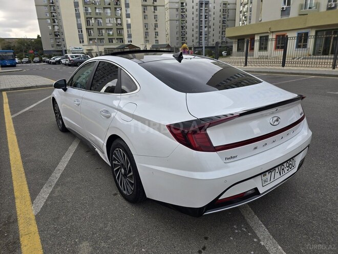 Hyundai Sonata-6