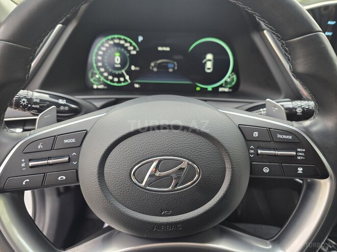 Hyundai Sonata-17