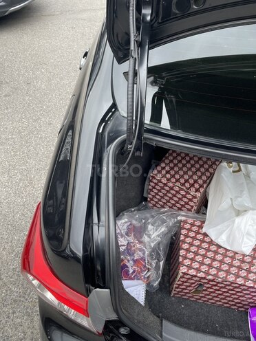Toyota Corolla 2013, 295,000 km - 1.6 l - Bakı