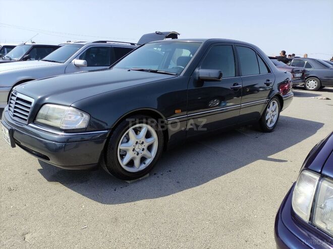 Mercedes C 200 1997, 256,000 km - 2.0 л - Bakı
