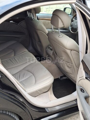 Mercedes E 270 2002, 254,000 km - 2.7 l - Bakı