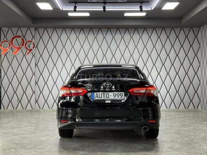 Toyota Camry-7