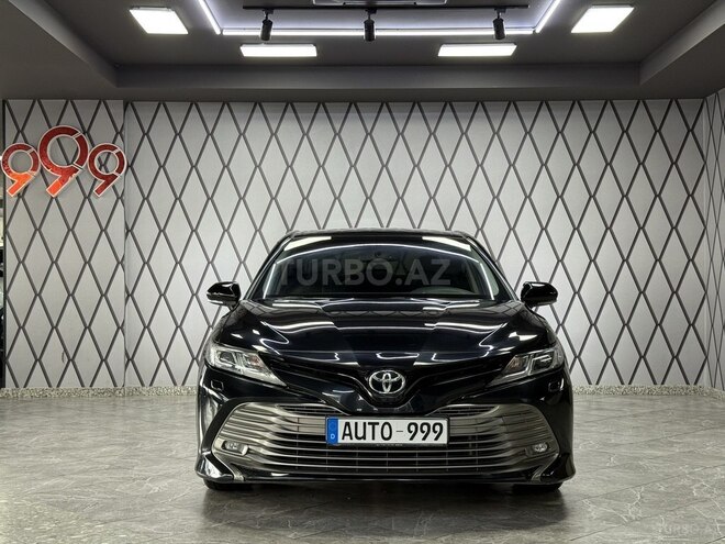 Toyota Camry-1